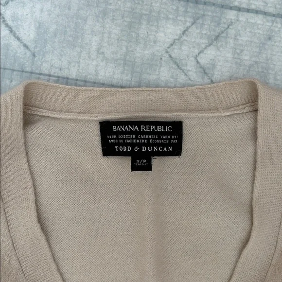 Banana Republic Light Beige Todd and Duncan Cashmere Cardigan Sweater - Picture 2 of 6